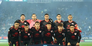 Instituto en su partido ante Vélez. (Prensa IACC).