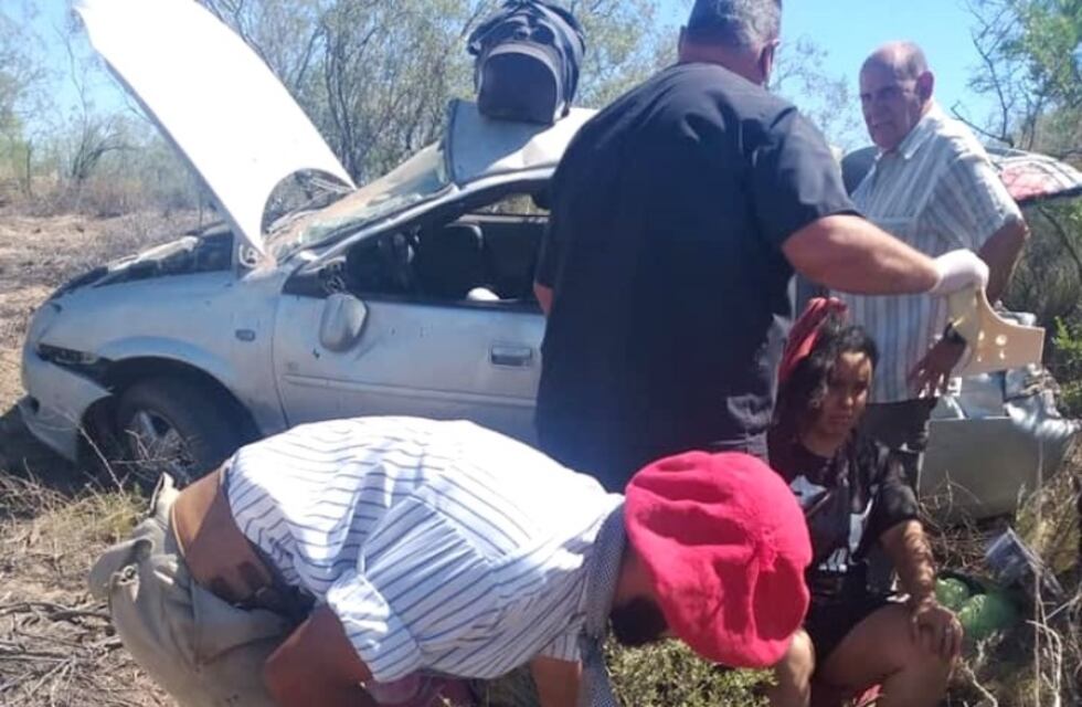 Turistas que viajaban a San Rafael volcaron en la ruta 188