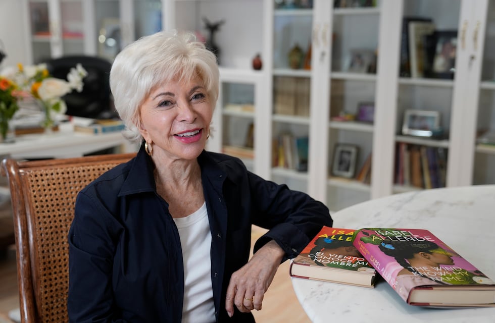 Café Literario en el Museo Mulazzi con un recorrido por la vida de Isabel Allende