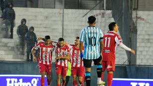 Talleres de Remedios de Escalada, próximo rival de la Academia cordobesa, eliminó a Racing Club de Copa Argentina (Fotobaires).