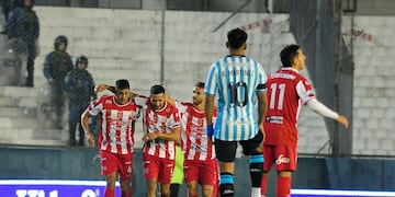 Talleres de Remedios de Escalada, próximo rival de la Academia cordobesa, eliminó a Racing Club de Copa Argentina (Fotobaires).