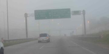 NIEBLA. La visibilidad está reducida por la débil llovizna (LaVoz).