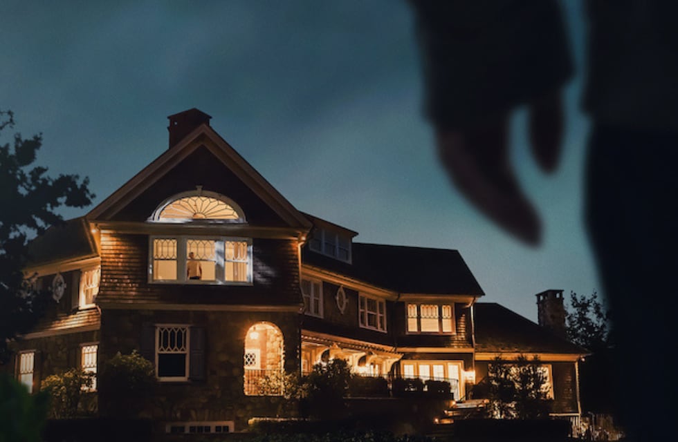 La miniserie de Netflix que te hace temblar, dura menos de 6 horas y es de los creadores de “Dahmer”