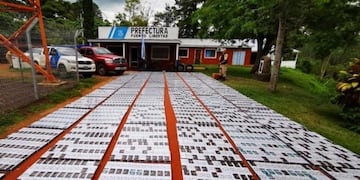 Allanamiento en Puerto Esperanza por contrabando, permitió detener a un hombre con pedido de captura.