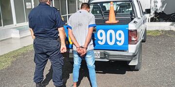 Extraña situación en Rawson: llegó a su casa y encontró a un ladrón durmiendo en su cama. (Imagen ilustrativa).