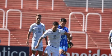 Godoy Cruz ya está jugando en el Malvinas con Talleres de Córdoba. Mariana Villa/Los Andes