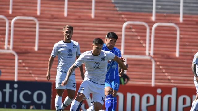 Godoy Cruz ya está jugando en el Malvinas con Talleres de Córdoba. Mariana Villa/Los Andes