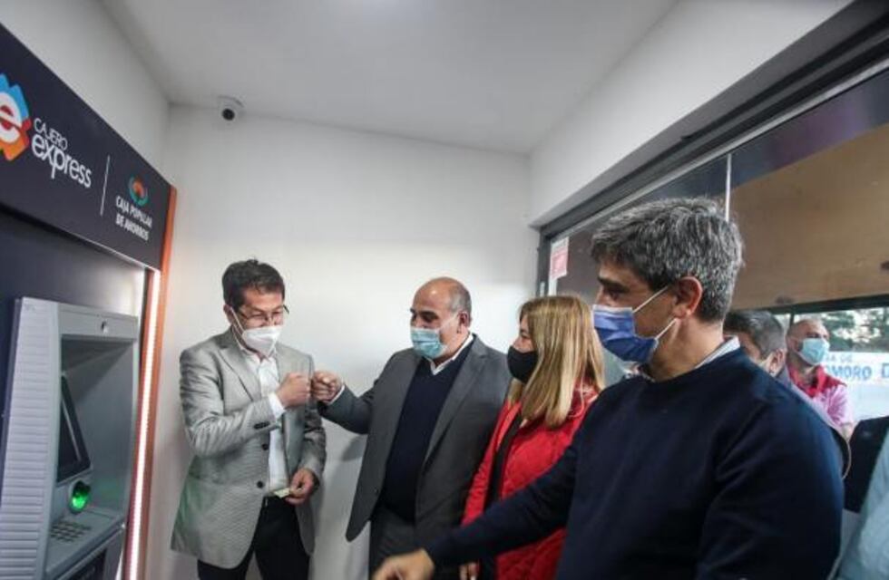 Manzur inauguró el primer cajero automático en Choromoro