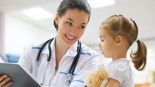 Arranca el año escolar 2024, pero muchos se preguntan qué tipos de chequeos médicos deben realizarse los niños para volver al colegio.