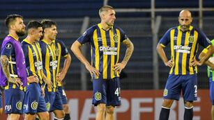 El equipo rosarino se complicó