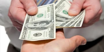 ¿Es legal trabajar para el exterior y cobrar en dólares desde Argentina?