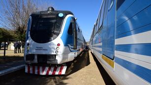 ID:6456603 El Tren de las Sierras ya llega hasta Valle Hermoso
Después de 24 años, el ferrocarril une la estación de Alta Córdoba con la de esa localidad de Punilla.  Este lunes se produjo el viaje inaugural 
(La Voz)