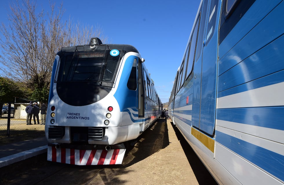 El Tren de las Sierras chocó contra un auto: hay dos heridos