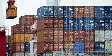 Durante marzo bajaron las importaciones y las exportaciones, en ascenso.