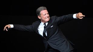 ¿Qué se hizo Luis Miguel en la cara?: Estos serían todos los retoques del cantante para rejuvenecer 10 años.