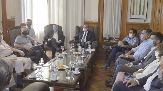 Jaldo recibió a Manzur en Casa de Gobierno.