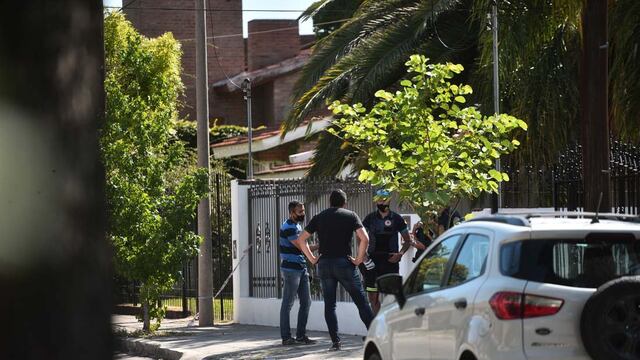 Violento episodio. El hombre fue abordado cuando sacó la EcoSport. Sucedió el viernes a la madrugada en barrio Urca. (Pedro Castillo/Archivo)