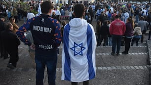 “Juntos por Israel”, marcha convocada por la Daia en barrio Urca, en la Plaza del Estado de Israel. (Facundo Luque/La Voz)