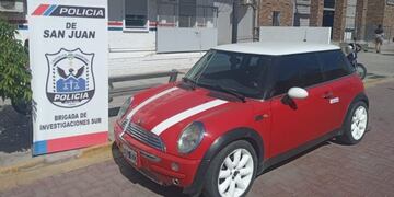 El auto quedó secuestrado a la espera de las pericias.