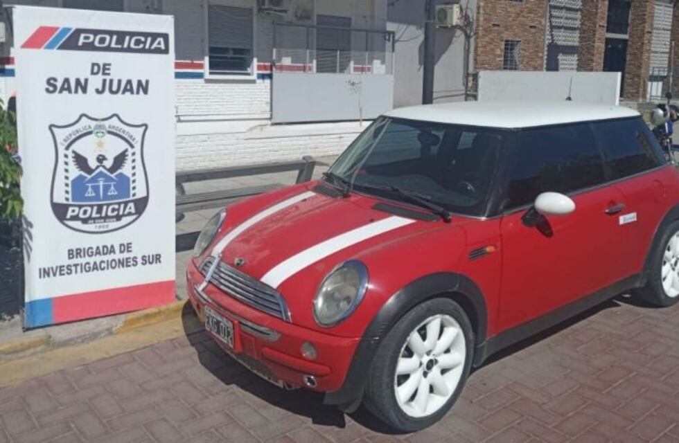 Encontraron en Rawson un auto robado en Mendoza en el 2016