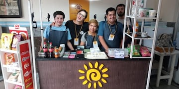 El buffet inclusivo continúa trabajando a buen ritmo en Punta Alta