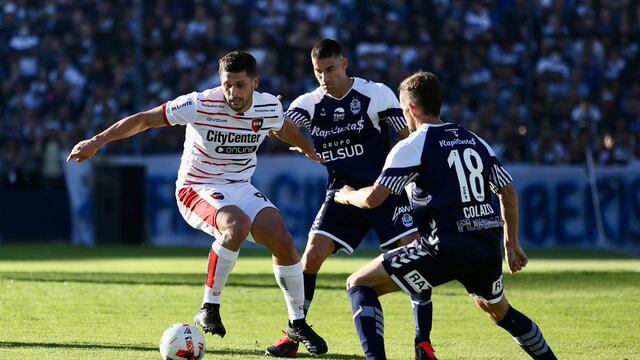 Juan Manuel García no pudo aprovechar dos situaciones de gol claras en la etapa inicial.
