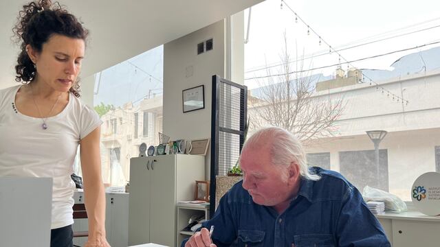 Entrega de semillas en el IDSR