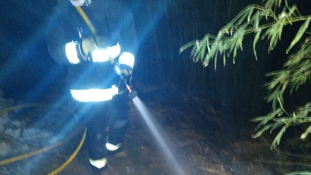 Carlos Paz. Incendio por quema de pastizales