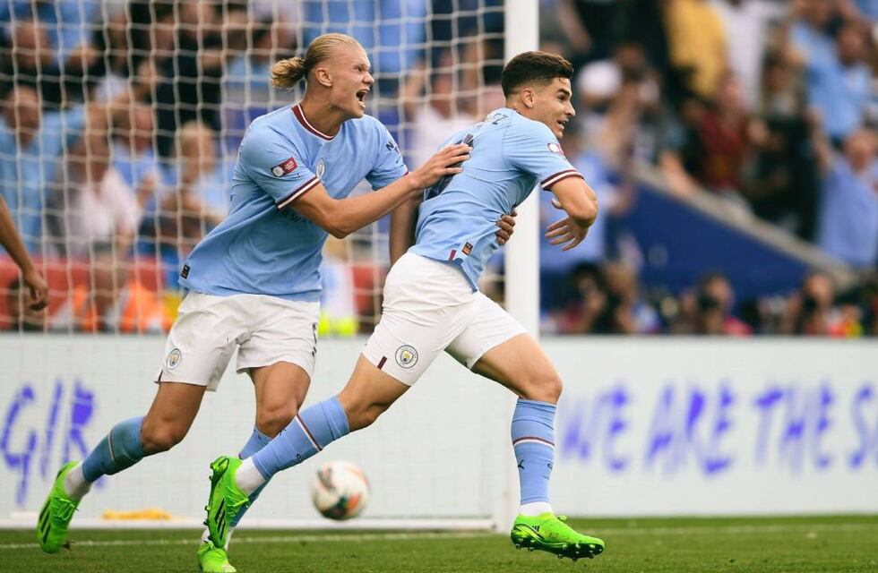 Julián Álvarez metió su primer golazo para el Manchester City a minutos de entrar: “Estoy contento pero queríamos ganar”