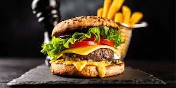 Un local de Córdoba ofrece una megapromoción de hamburguesas.