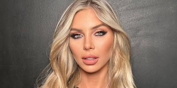 Brillos y mucho blanco, el look urbano de Romina Malaspina que la rompe en Instagram: “¿Qué tema les gustaría mixee en vivo?”.