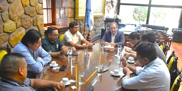 El vicegobernador Alberto Bernis recibió en la Legislatura a la CGT local para "fortalecer el diálogo social y laboral en Jujuy", dijeron voceros parlamentarios tras la reunión.