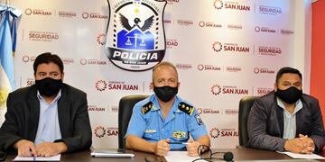 El 27 de noviembre pasado, autoridades policiales brindaron una conferencia para advertir sobre este delito. SI San Juan