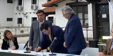 El intendente Harrington firmó un convenio con la Agencia Nacional de Discapacidad y adhirió al “Plan AccesAR”