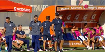 Talleres y la "U" de Chile se enfrentaron en un encuentro amistoso de verano. (Foto: captura)