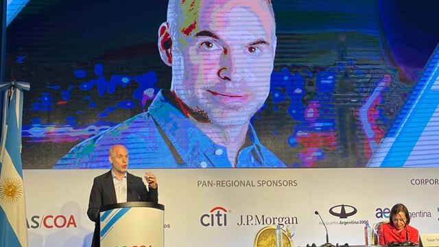 "Necesitamos generar un shock de confianza en la comunidad internacional", dijo el dirigente porteño.