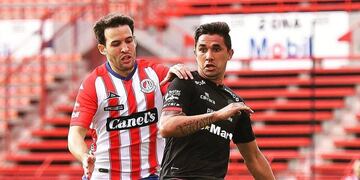 El zaguero de 30 años es paraguayo y comenzó su carrera profesional en Cerro Porteño.