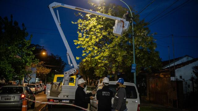 En la ciudad hay un total de 77 mil luminarias.