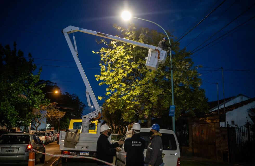 El Municipio continúa con los trabajos de reposición y mantenimiento en el alumbrado público