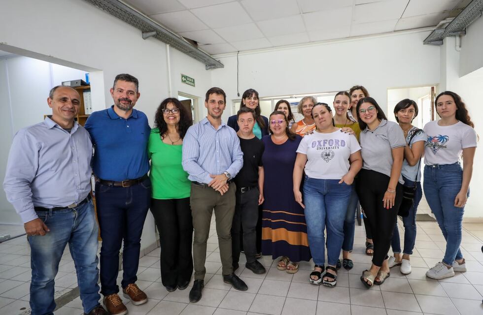 Viotti recorrió dependencias municipales para conversar con los empleados sobre los servicios y la atención