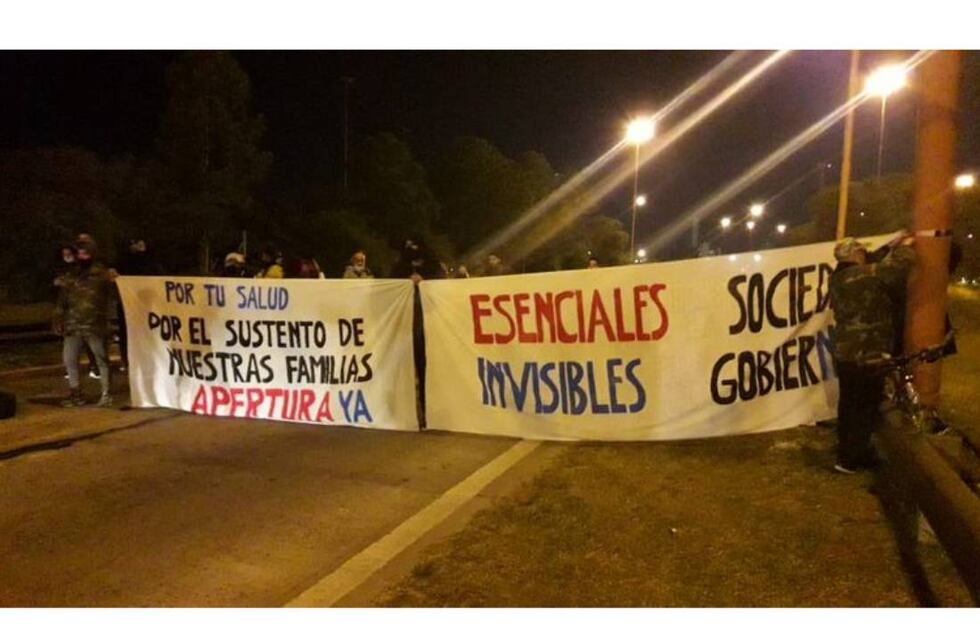 Dueños de gimnasios realizan la segunda jornada de cortes en Santa Fe