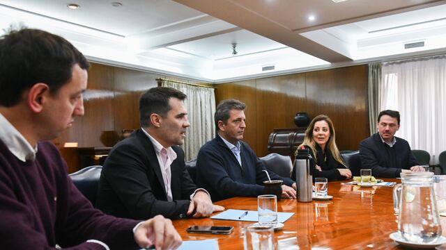 Sergio Massa y el equipo de Energía
