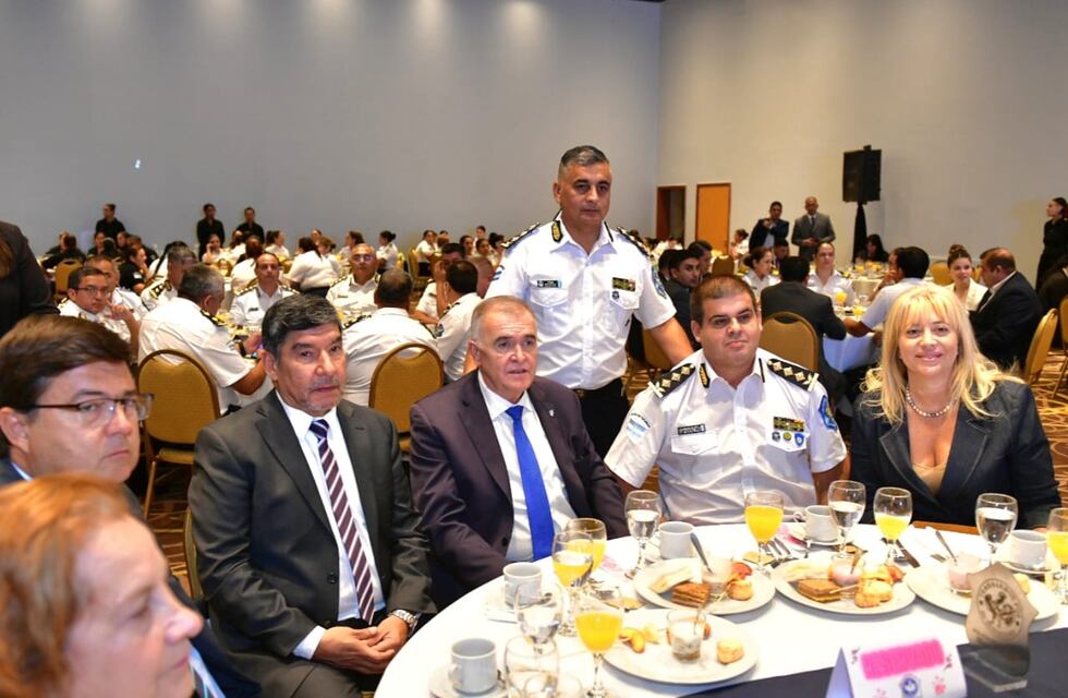 “Nos enorgullece el trabajo de las mujeres policías”, afirmó Jaldo en su homenaje por el Día de la Mujer
