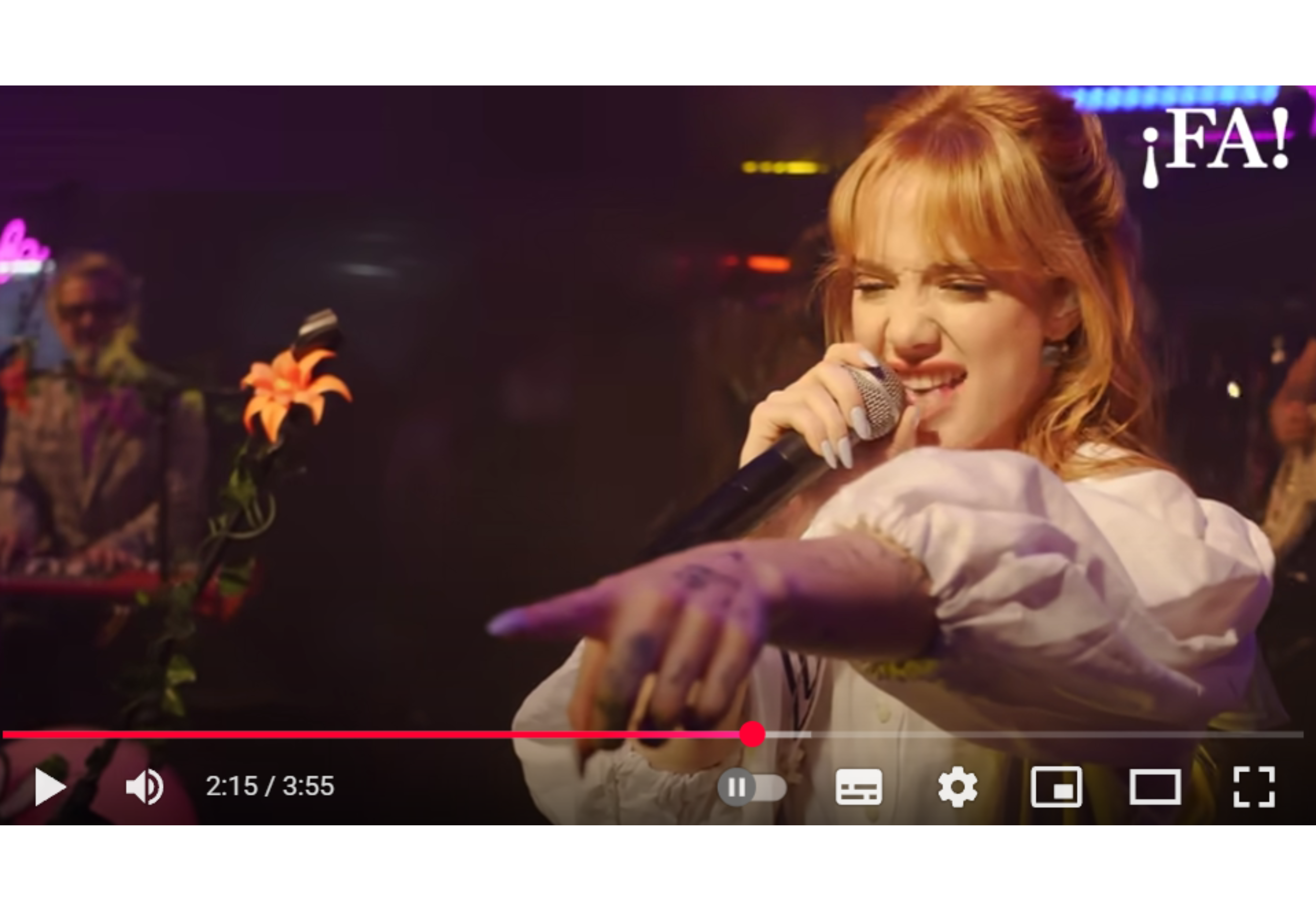 La cantante deslumbró en ¡FA!