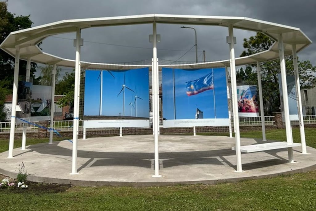 Gonzales Chaves: se inauguró la nueva Pérgola y muestra fotográfica en el Museo Histórico