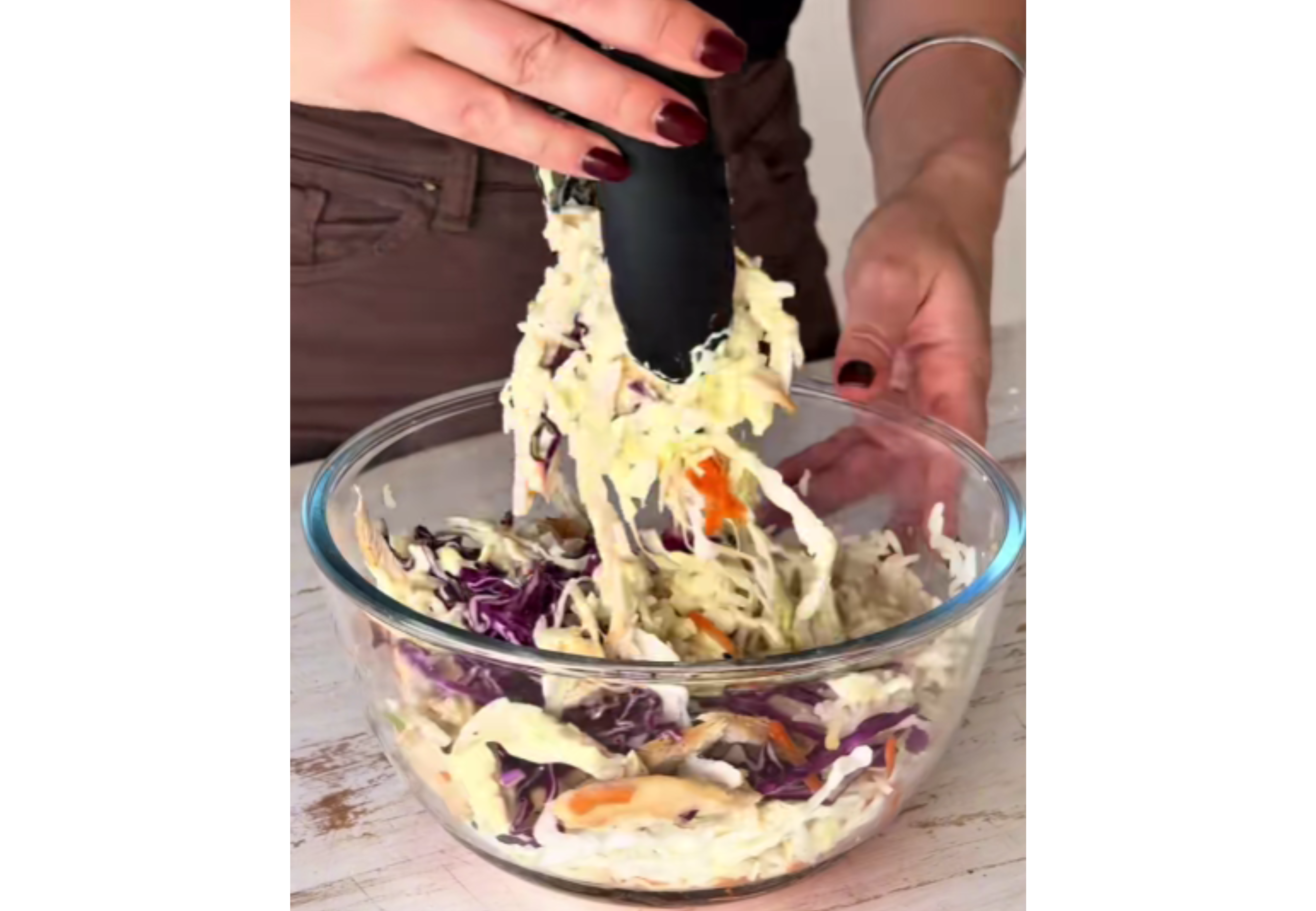 Con pocos ingredientes, se puede lograr una ensalada nutritiva.