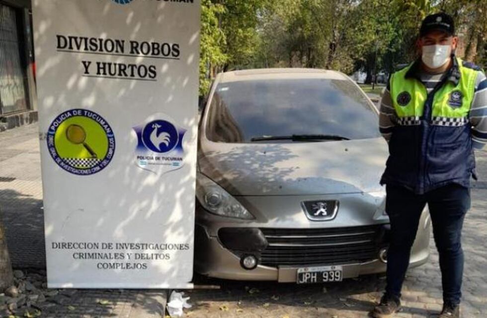 La policía secuestró 14 plantines de marihuana y un auto vinculado a un robo