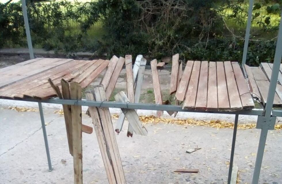 Denunciaron vandalismo en la feria de artesanos de Villa Giardino