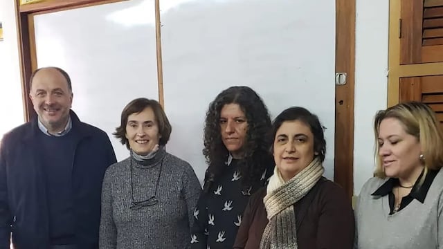 Pablo Garate entregó un subsidio a la Escuela Nº 2 de Tres Arroyos