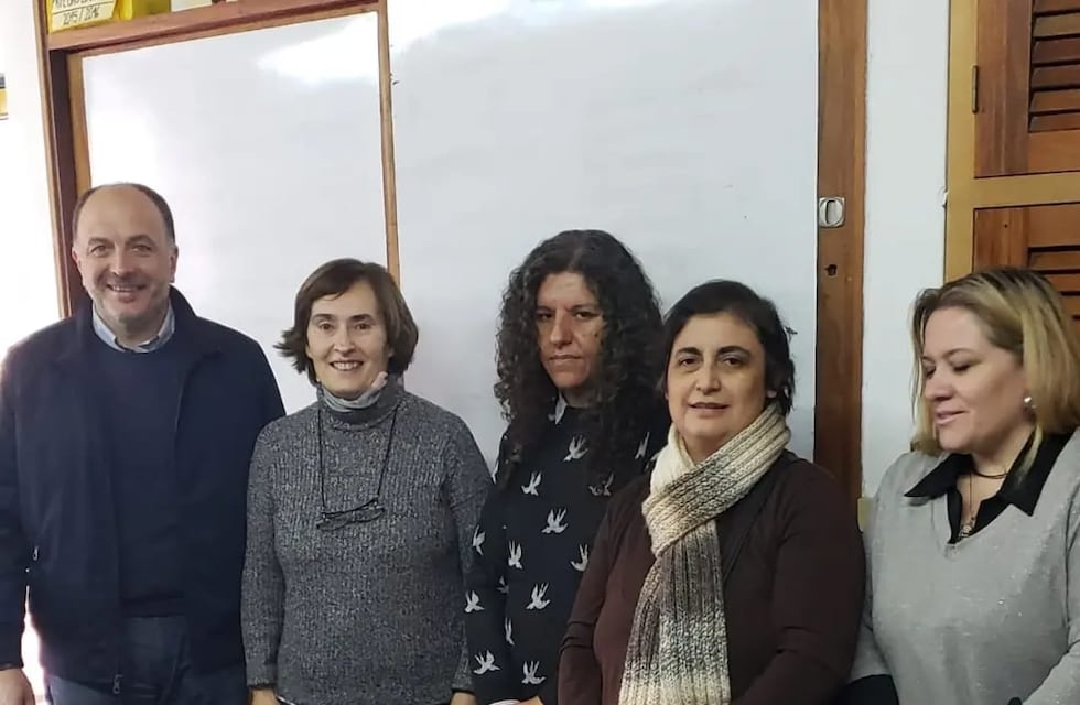 Pablo Garate entregó un subsidio a la Escuela Nº 2 de Tres Arroyos